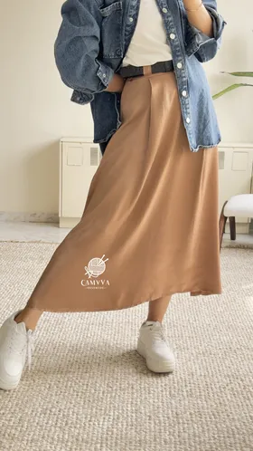 دامن ساتن کرم