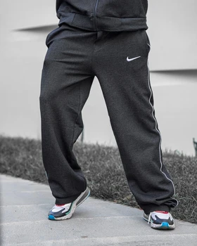 ست گرمکن و شلوار بدنسازی NIKE مشکی