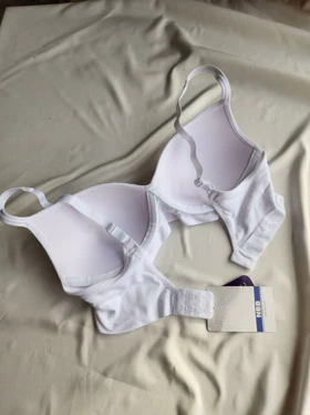 سوتین اسفنجی بدون درز NBB کد: 3691