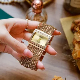 ساعت دستبندی زنانه کاکاچی مکعبی نگینی اورجینال