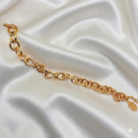 دستبند برند شین مدل «پیوند طلایی» | با آبکاری طلای 24 عیار و بافت چندگانه