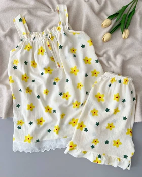 ست تاپ پایین خامه دوزی و شلوارک کد 5017