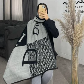 شال موهر dior