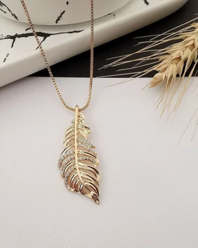 گردنبند پر سرخپوستی ژوپینگ