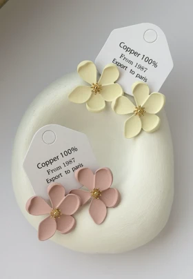 گوشواره گل میخ کوپر