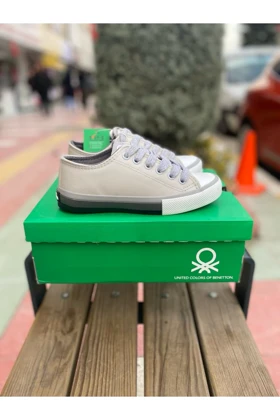 کفش پیاده روی زنانه benetton