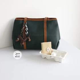 کیف زنانه بزرگ مدل وانیا (سبز عسلی)