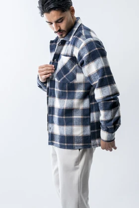 پیراهن آستین بلند پشمی جیب‌دار مردانه