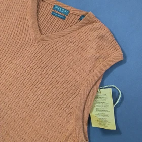 Size XL-XXL ژیله بافت اورجینال ( آکبند ) برند معتبر LYLE & SCOTT اسکاتلند