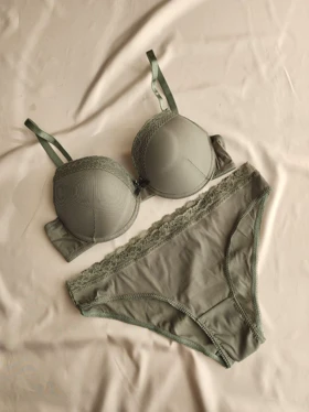 ست سوتین و شورت فنردار با جک کم NBB کد: 4616