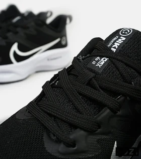 کفش کتانی مردانه و زنانه مشکی سفید مدل 4602 NIKE zoom x smile