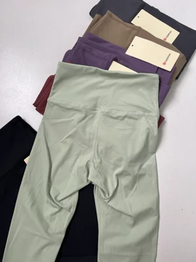 لگ لولولمون Lululemon