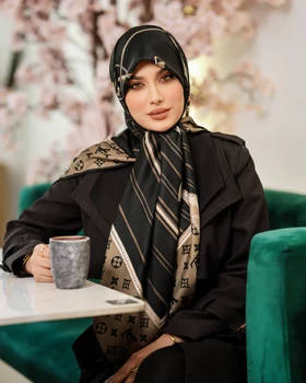 روسری دست دوز مجلسی ابریشم