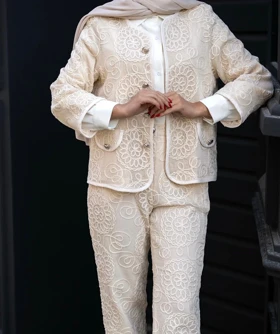 کت و شلوار پارچه‌ترک