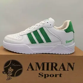 کتانی آدیداس سفید زنانه و دخترانه و پسرانه 37 تا 40 ( قیمت تولید ارسال رایگان)