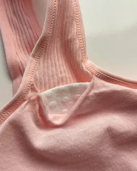 نیم‌تنه تک نخ و پنبه