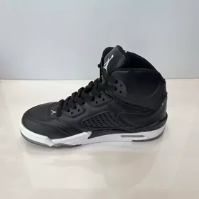 کفش بسکتبالی نایک جردن 5 Jordan مشکی زیر سفید