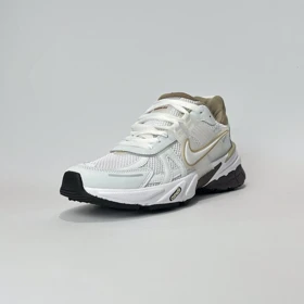 کفش ورزشی نایک وی توی کی V2K سفید نسکافه ای