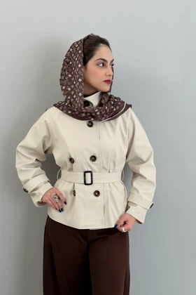 بارانی یقه ایستاده