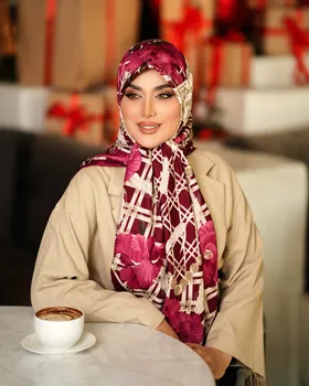روسری دست دوز مجلسی ابریشم