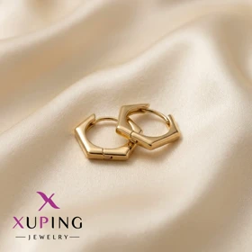 گوشواره حلقه‌ای ژوپینگ طلایی طرح چندضلعی