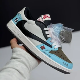 کفش نایک ایر جردن 1 لو تراویس اسکات بی ام و Nike Air Jordan 1 Low Travis Scott BMW