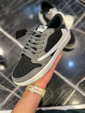 کتانی NIKE travis scott طوسی سفید