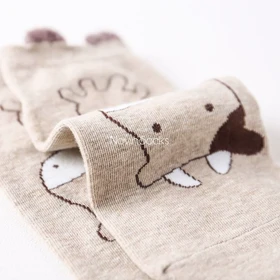 جوراب گوشدار کرمی