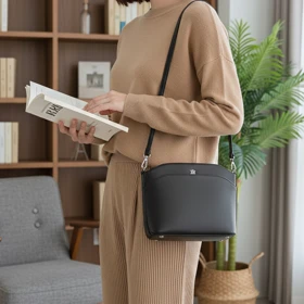 کیف چرم زنانه مدل لتو