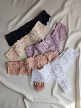 شورت زنانه بکلس تمام دانتل کد: 3845