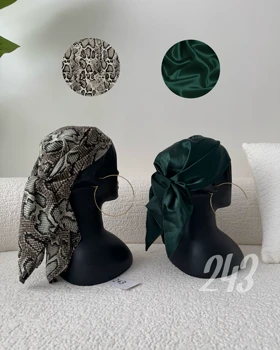 مینی اسکارف پوست‌ماری