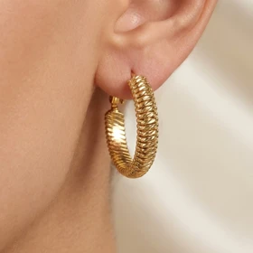 گوشواره زنانه حلقه‌ای مدل ریتم تراش دار ژوپینگ