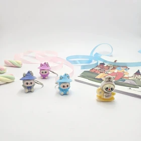 آویز فانتزی لبوبو