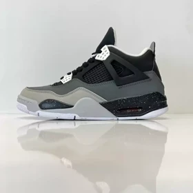 کتانی مردانه و زنانه نایک جردن Jordan 4 کیفیت مستر مشکی
