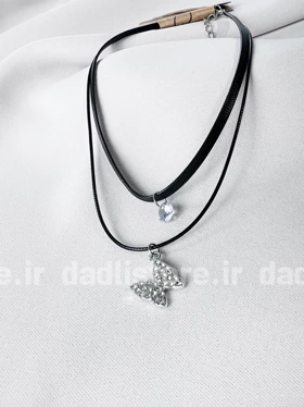 گردنبند چوکر چرمی با آویز نگین‌دار مدل پروانه