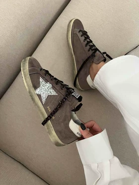 ونس GOLDEN GOOSE