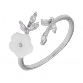 انگشتر زنانه طرح شکوفه سفید (نقره‌ای)