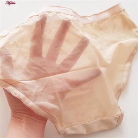 ست شورت و سوتین ساتن کرم زنانه پانیذ مدل وسط توری بدون فنر کد 4648