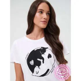 تیشرت گربه ایsinsay