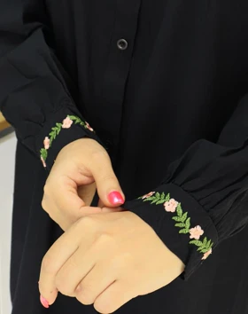 مانتو مشکی محرمی