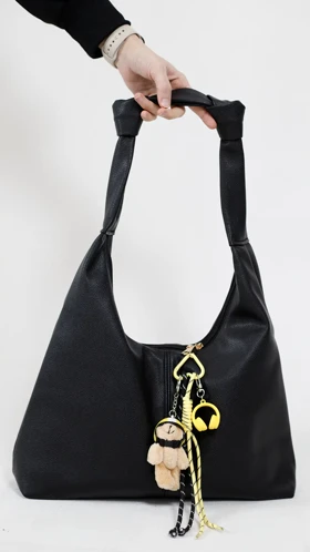 چارم بگ خرس کلاه دار