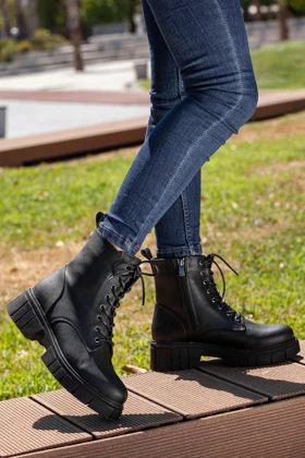 بوت و نیم بوت زنانه daxtors