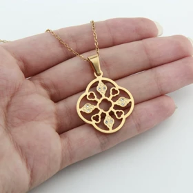 گردنبند زنانه طرح طلایی
