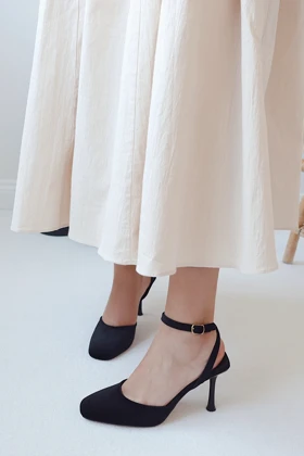 کفش پاشنه‌بلند کلاسیک زنانه polka-store polka-store