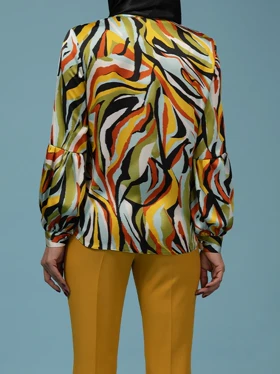 شومیز زنانه ساتن طرحدار مجلسی یقه گره‌ای 30108