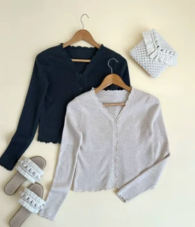 ژاکت بافت یقه 7 جلو دکمه کد 2411