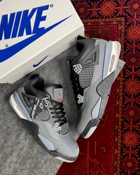 کتانی جردن فور بزرگ‌پا