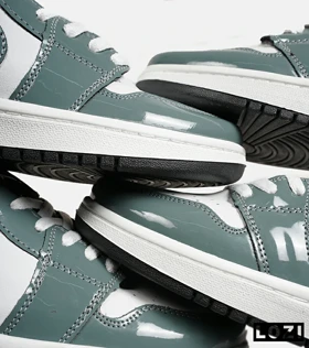 کفش کتانی مردانه و زنانه سفید فیلی ورنی NIKE jordan 1