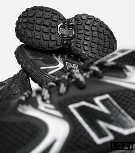 کفش کتانی مردانه و زنانه مشکی NEW BALANCE 530 V02