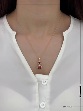 نیم‌ست دو نگین یاقوتی